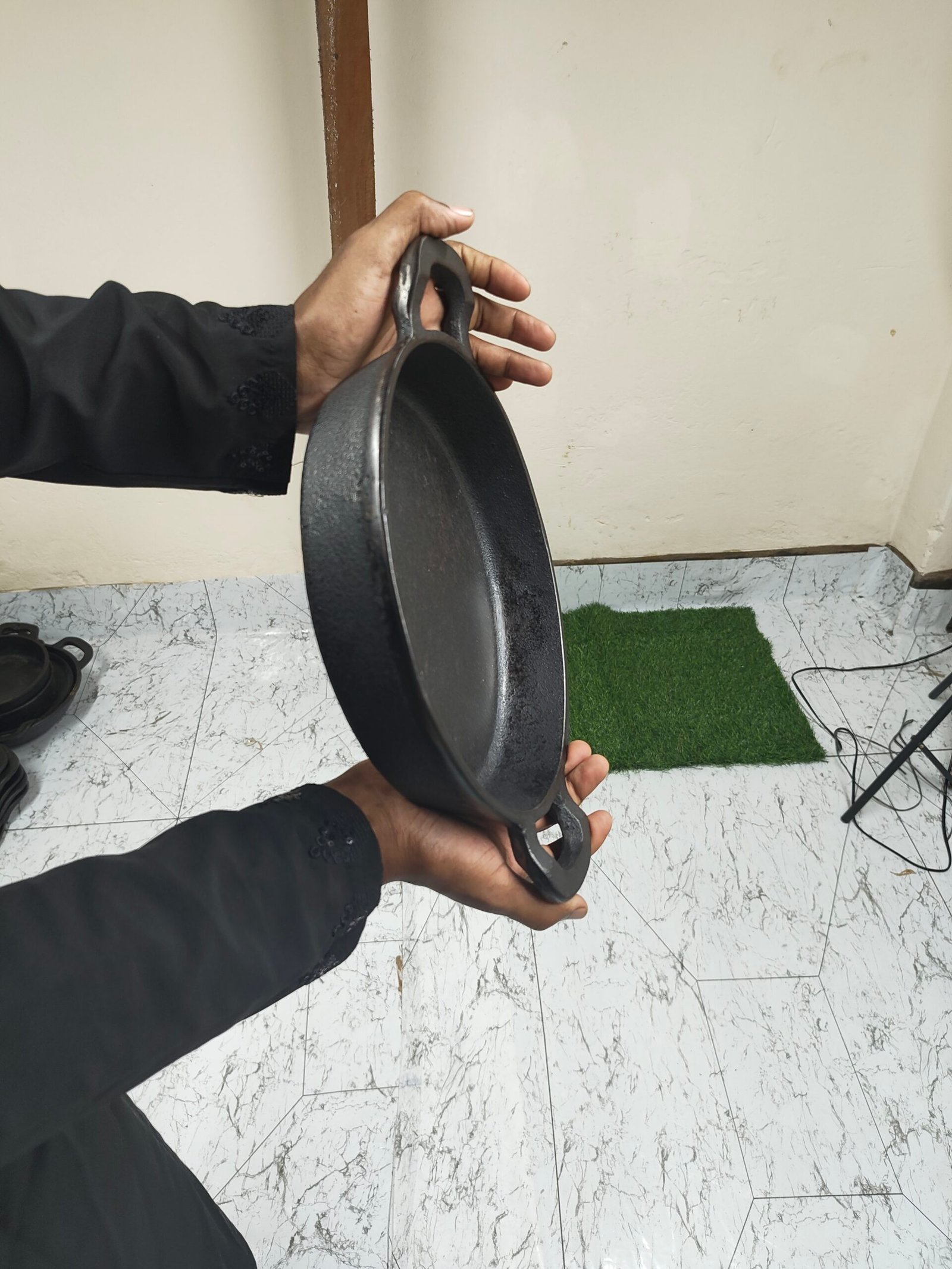 কাস্ট আয়রন মাল্টি ফ্রাইপ্যান (১০ ইঞ্চি)